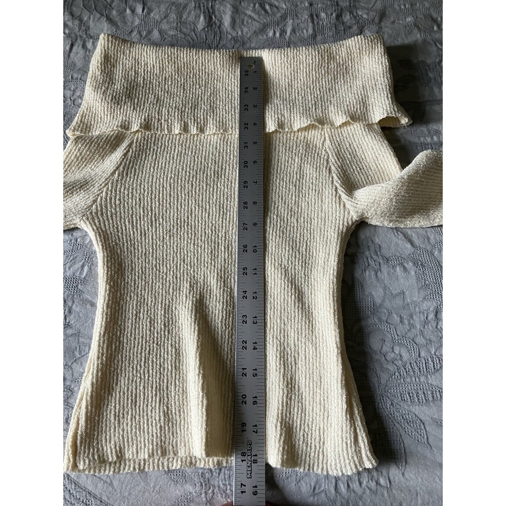 Kelsis Ribbed Knit Off The Shoulder Sweater Size M - Picture 4 of 5